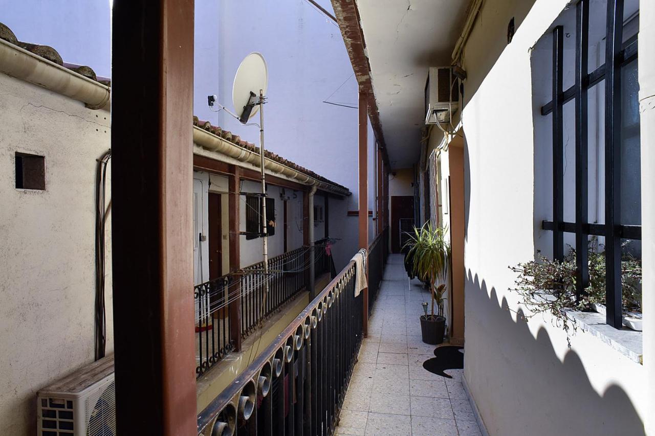 Mini Loft En Calle Amparo Madri Exterior foto